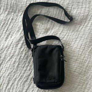 Lululemon Athletica Black Belt Bag with Adjustable Strap